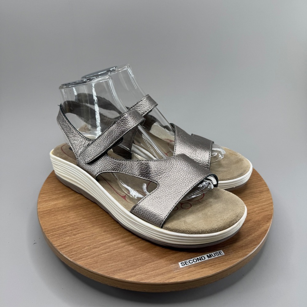 Bionic Wedge Sandals 9.5 Silver Metallic Leather Slingback Comfortcore 4961